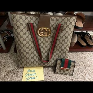 Gucci tote ONLY - wallet is sold